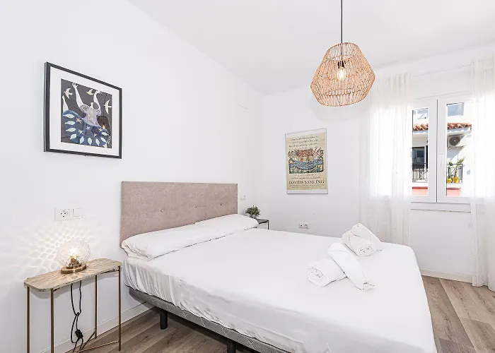 Sirena Deluxe Torrecilla Casasol * نيرخا