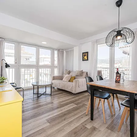 Sirena Deluxe Torrecilla Casasol Апартаменты